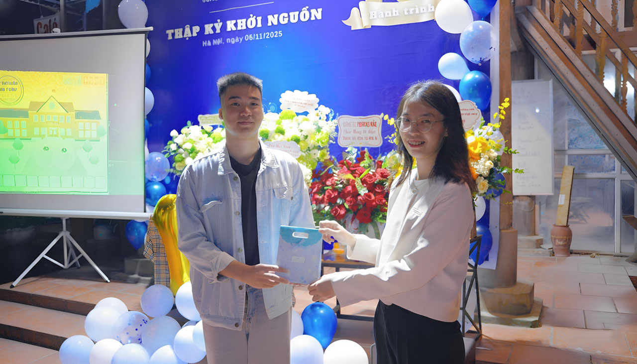 Trao quà minigame “Đuổi hình bắt chữ”